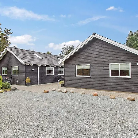 Luxury Pool Retreat In Henne - By Traum Сasa de vacaciones Henne Strand