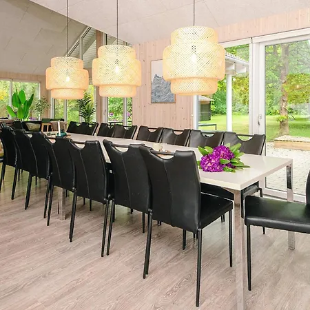 5 Star In Henne Feriehus