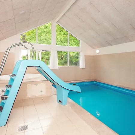 5 Star In Henne Feriehus Henne Strand