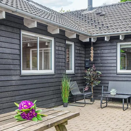 Feriehus 5 Star In Henne *