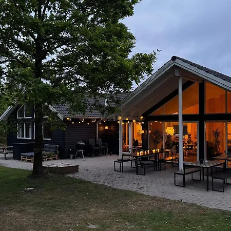 Feriehus 5 Star In Henne *